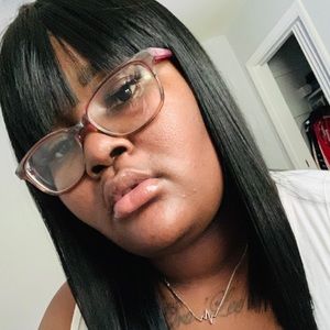 Meet your Posher, Donesha